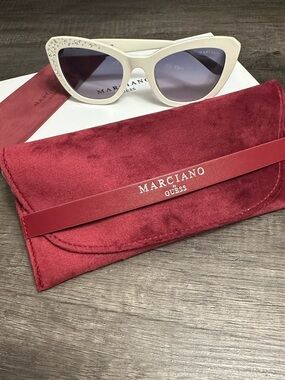 Guess by Marciano Sunglasses